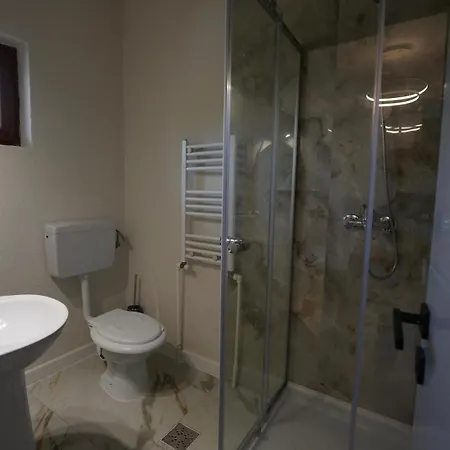 Nicola Villa Navodari